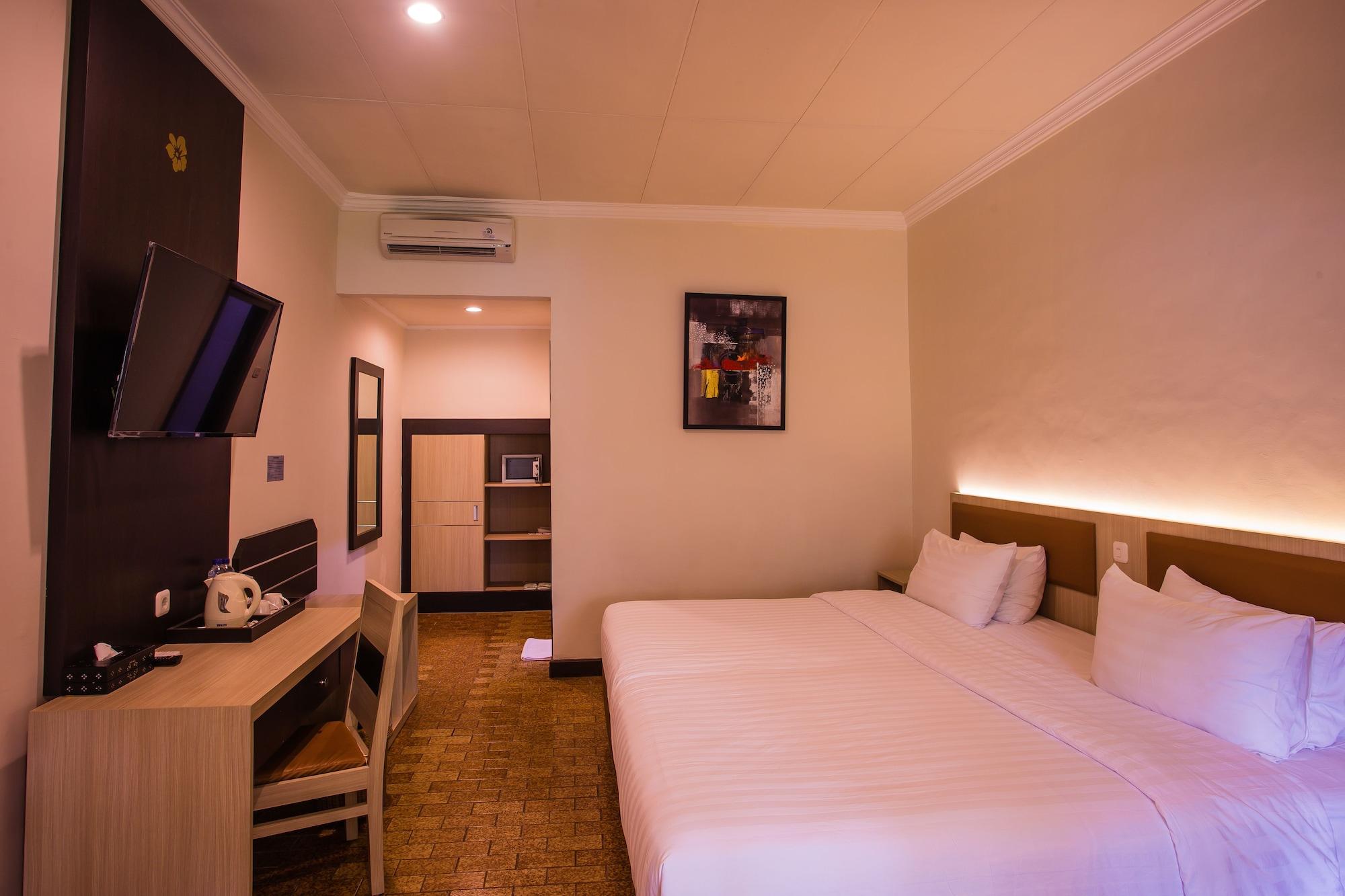 Lombok Garden Hotel Mataram Exterior photo