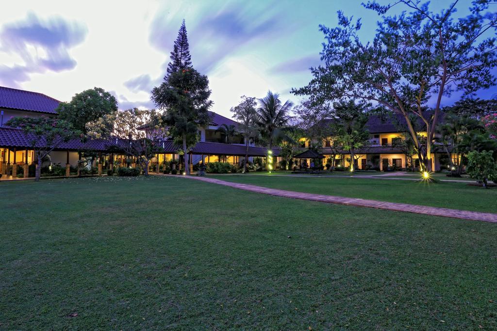 Lombok Garden Hotel Mataram Exterior photo